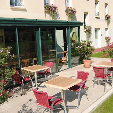Hôtel Logis Entre Beauce et Perche-2